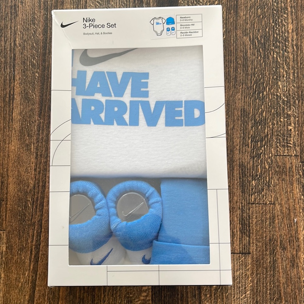 I Have Arrived Nike baby set